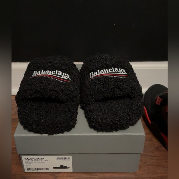 Balenciaga fur slides - Picture 2 of 5